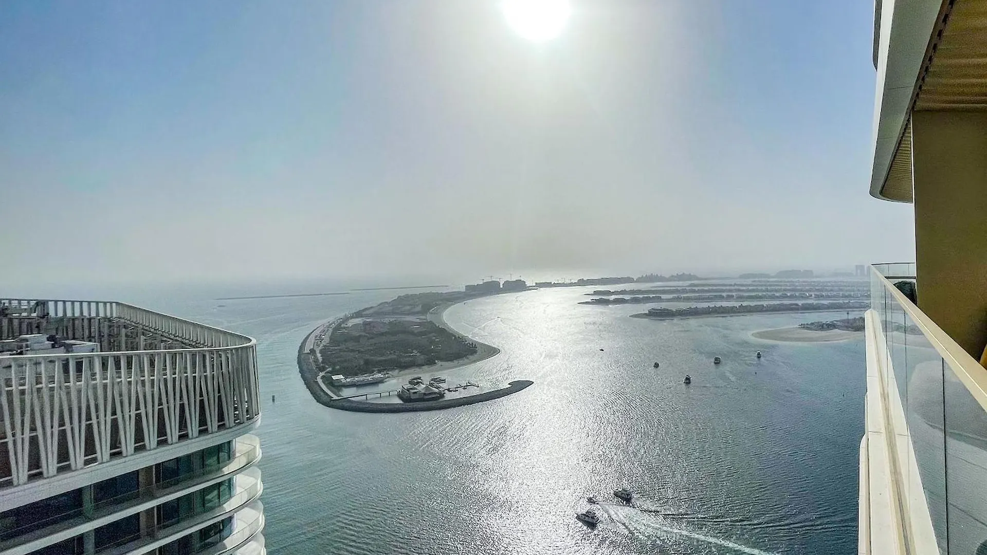 Elite Lux Holiday Homes - Beachfront 1Br Oasis Stunning Views By Elie Saab 두바이 0*,  아랍에미리트